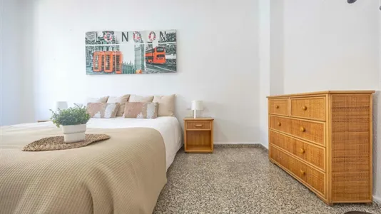 Rooms in Tavernes Blanques - photo 2