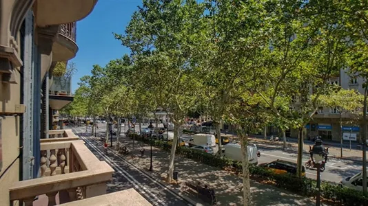 Rooms in Barcelona Eixample - photo 9