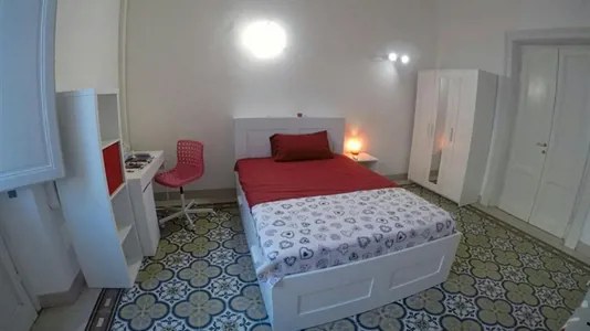 Rooms in Florence - photo 2