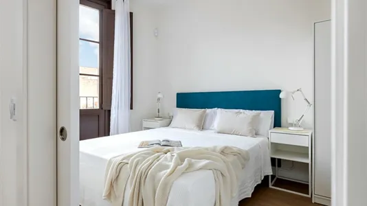Apartments in Barcelona Ciutat Vella - photo 8