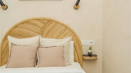 Rooms in Barcelona Eixample - photo 4