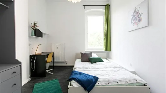 Rooms in Berlin Charlottenburg-Wilmersdorf - photo 1
