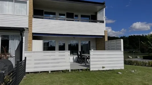 Houses in Västerås - photo 1