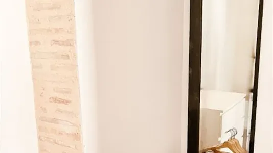 Rooms in Valencia Ciutat Vella - photo 4