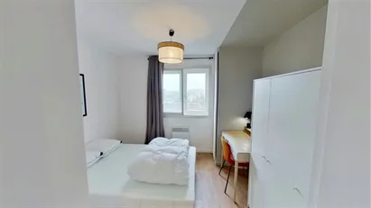 Room for rent in Nanterre, Île-de-France