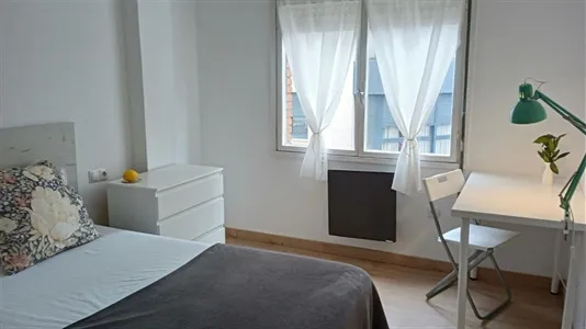 Rooms in Gijón - photo 6