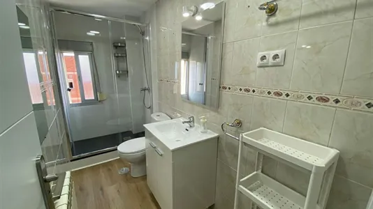 Rooms in Madrid Puente de Vallecas - photo 8