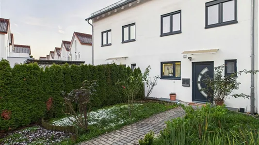 Houses in Böblingen - photo 2