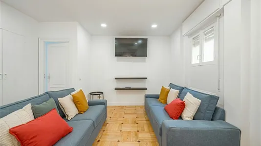 Rooms in Madrid Chamberí - photo 9