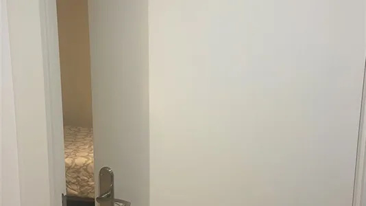 Rooms in Zaragoza - photo 4