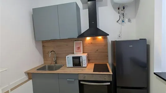 Apartments in Burjassot - photo 1