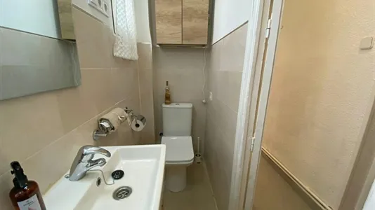 Rooms in Madrid Retiro - photo 10