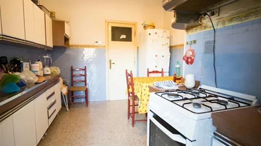 Rooms in Roma Municipio V – Prenestino/Centocelle - photo 5