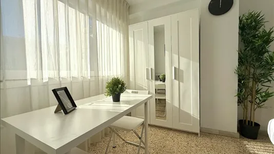 Rooms in Zaragoza - photo 4