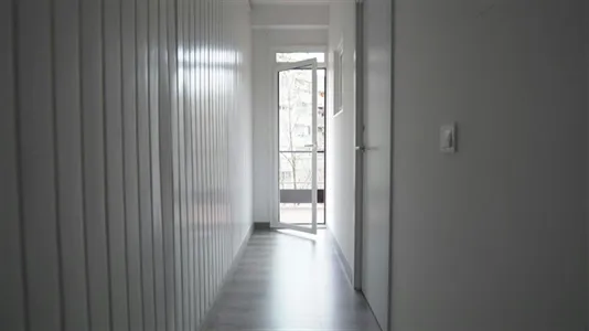 Rooms in Barcelona Eixample - photo 8