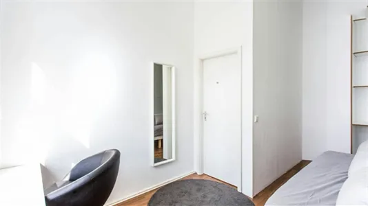 Rooms in Berlin Tempelhof-Schöneberg - photo 3