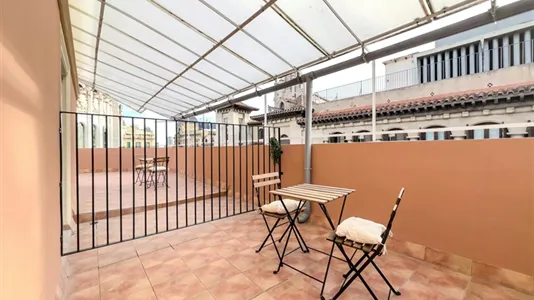 Rooms in Barcelona Ciutat Vella - photo 4