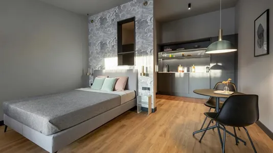 Apartments in Hamburg Eimsbuttel - photo 4