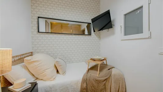 Rooms in Madrid Retiro - photo 2