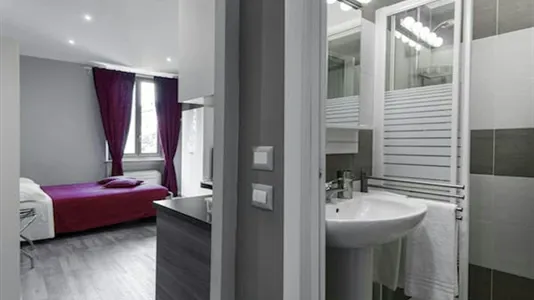 Apartments in Milano Zona 8 - Fiera, Gallaratese, Quarto Oggiaro - photo 4