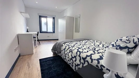 Rooms in Aveiro - photo 1