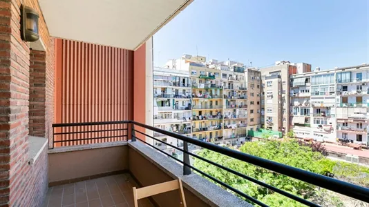 Apartments in Barcelona Eixample - photo 3