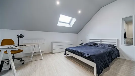 Rooms in Charleroi - photo 3