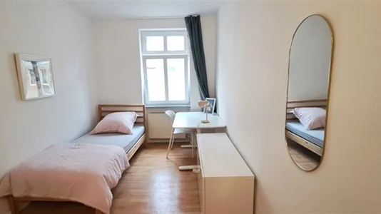 Rooms in Berlin Spandau - photo 1