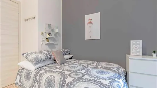 Rooms in Milano Zona 8 - Fiera, Gallaratese, Quarto Oggiaro - photo 1
