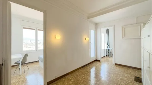 Rooms in Barcelona Ciutat Vella - photo 5