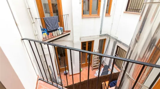Apartments in Barcelona Ciutat Vella - photo 5