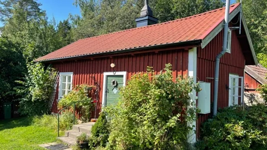 Houses in Nynäshamn - photo 1
