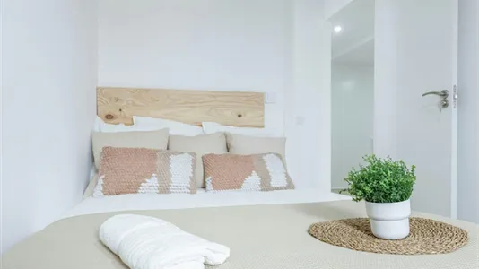 Rooms in el Camí de Vera - photo 5