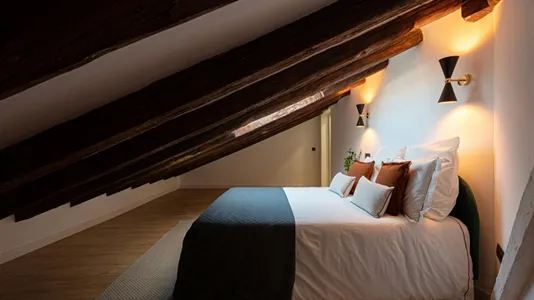 Rooms in Madrid Centro - photo 9