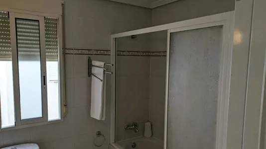 Rooms in Murcia - photo 6