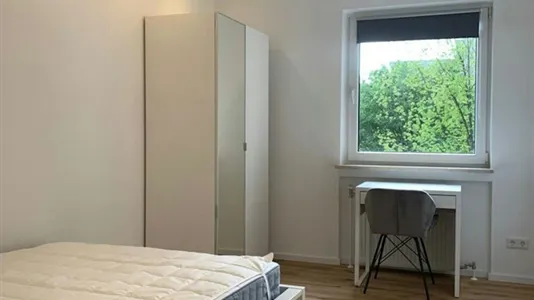 Rooms in Munich Ramersdorf-Perlach - photo 1