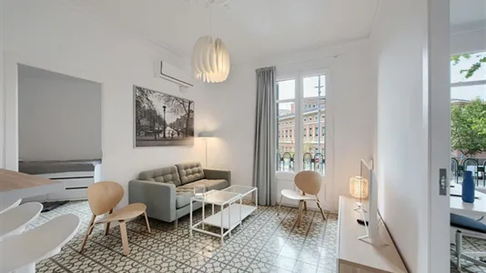 Rooms in Barcelona Eixample - photo 8