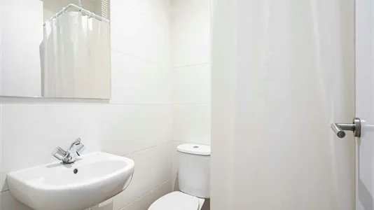 Rooms in Madrid Centro - photo 3