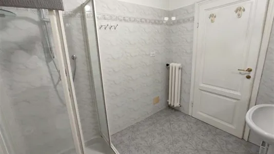 Rooms in Florence - photo 8