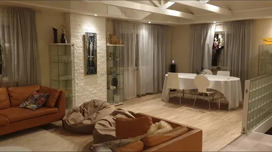 Houses in Husie - photo 1