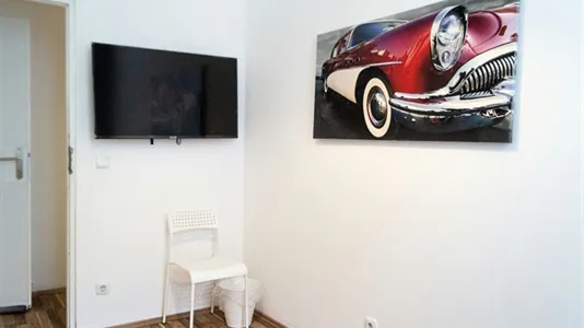 Rooms in Wien Ottakring - photo 9