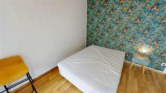 Rooms in Grenoble - photo 2