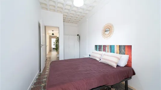 Rooms in Barcelona Ciutat Vella - photo 3