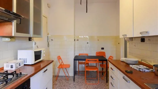 Rooms in Roma Municipio IX – EUR - photo 2