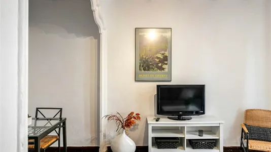 Apartments in Barcelona Ciutat Vella - photo 8