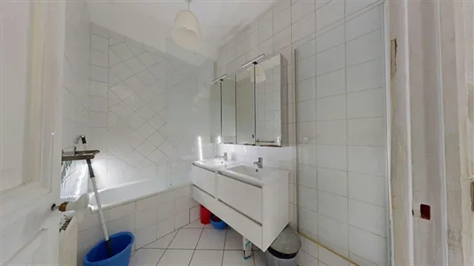 Rooms in Lyon - photo 10