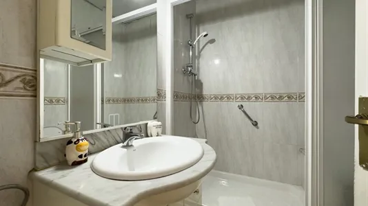 Apartments in Barcelona Ciutat Vella - photo 9