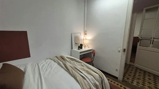 Rooms in Barcelona Eixample - photo 3