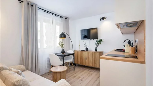 Apartments in Lyon - photo 2