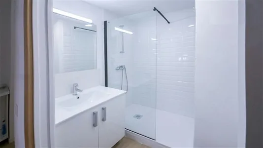 Rooms in Valencia L'Eixample - photo 7